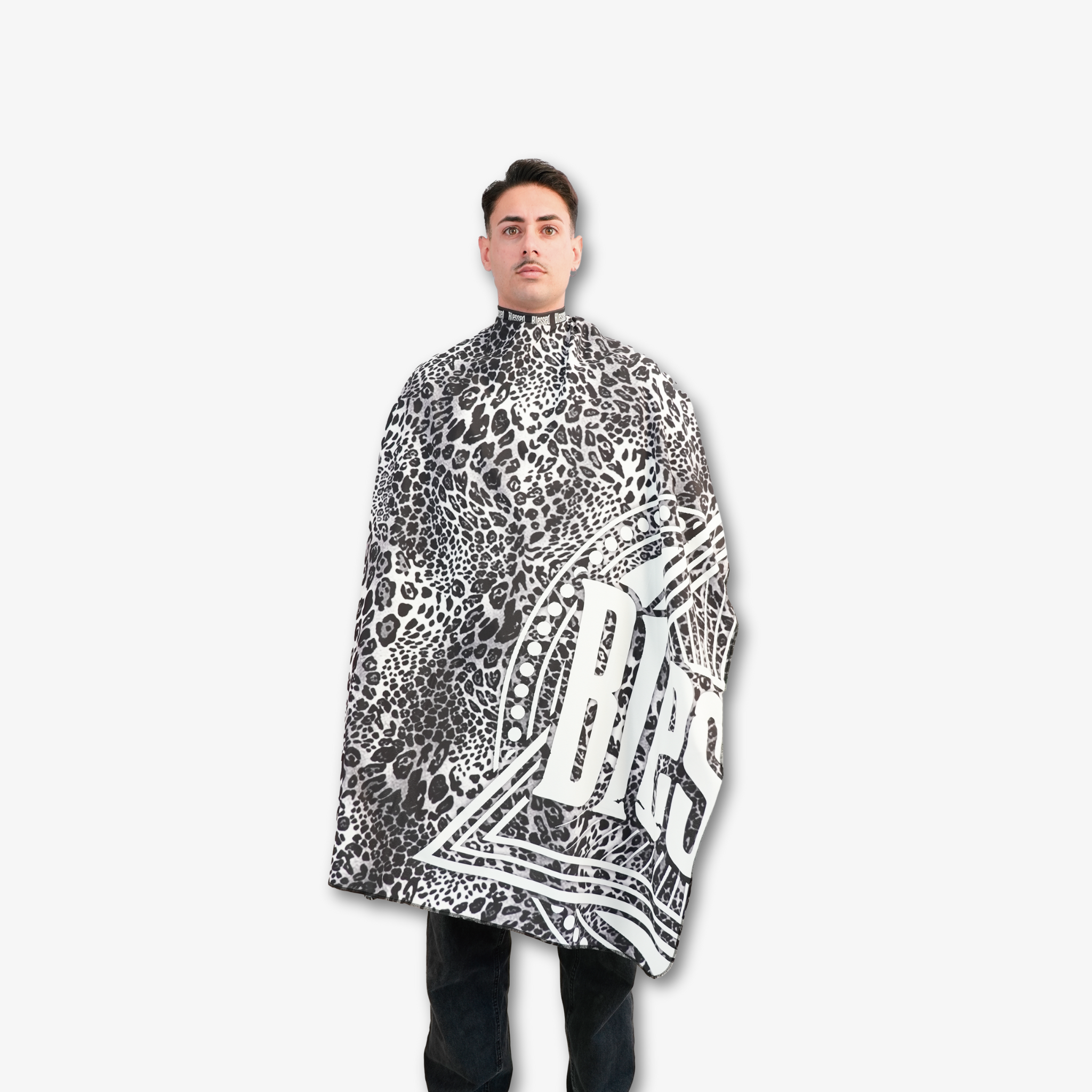 Capa de Corte Blessed™ – Estilo Leopard Print